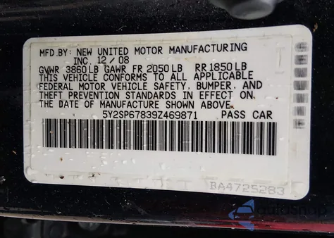 2009 Pontiac Vibe from USA, damaged, VIN 5Y2SP67839Z469871